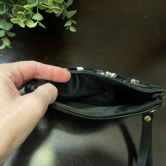 NWT! Wooo Pig Sooie Arkansas Sequined College Wristlets - Picture 3 of 5